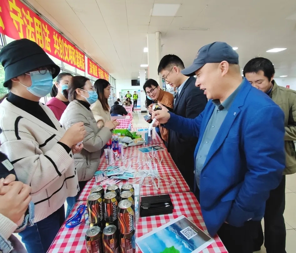 學(xué)習(xí)二十大，學(xué)法用法向未來(lái) | 與“ 尼 ”一起學(xué)法律知識(shí)競(jìng)賽圓滿(mǎn)召開(kāi)！